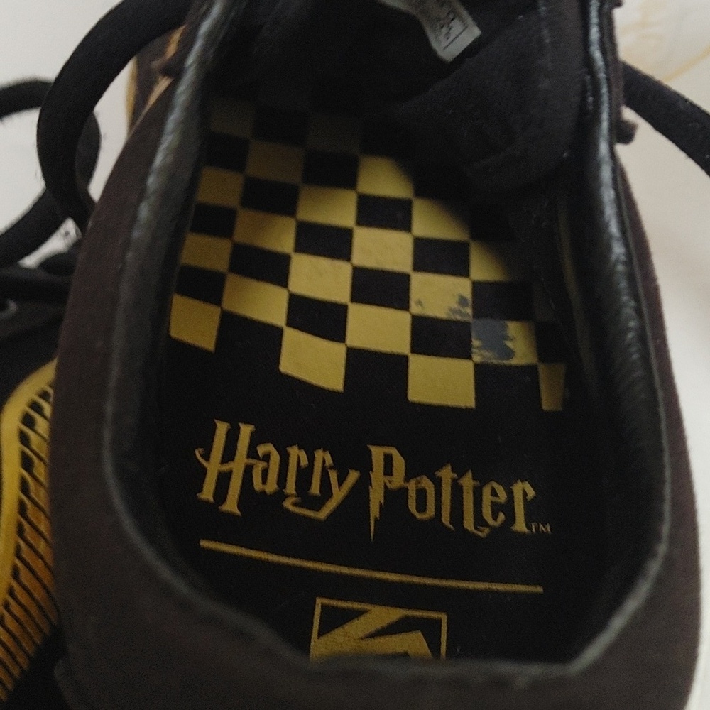 SOLD Harry Potter Vans Old Skool 6.5 Mens, 8.0 Women's - Picture 7 of 12